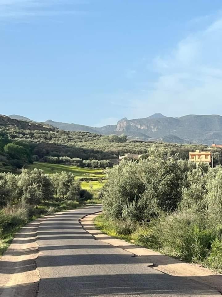 Maison D Hotes Tioute Chez Abdelmajid Bagian luar foto